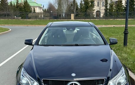 Mercedes-Benz E-Класс, 2015 год, 2 350 000 рублей, 1 фотография