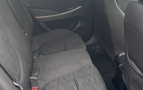 Hyundai Solaris II рестайлинг, 2015 год, 870 000 рублей, 5 фотография