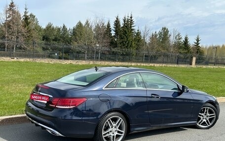 Mercedes-Benz E-Класс, 2015 год, 2 350 000 рублей, 3 фотография