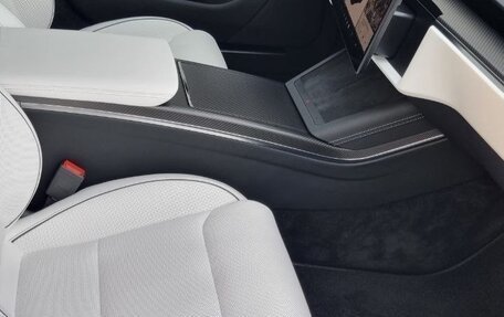 Tesla Model S I, 2023 год, 10 990 000 рублей, 13 фотография