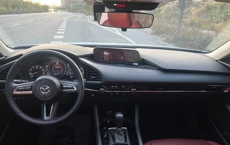 Mazda 3, 2025 год, 1 900 000 рублей, 9 фотография