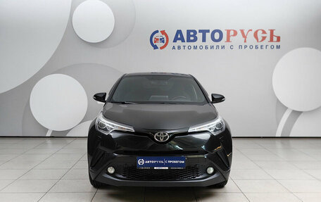Toyota C-HR I рестайлинг, 2018 год, 2 210 000 рублей, 3 фотография