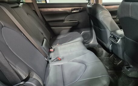 Toyota Highlander, 2026 год, 5 700 000 рублей, 14 фотография