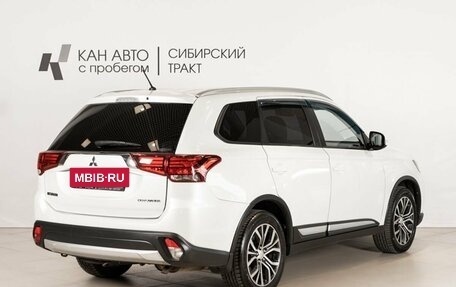 Mitsubishi Outlander III рестайлинг 3, 2016 год, 1 815 800 рублей, 3 фотография