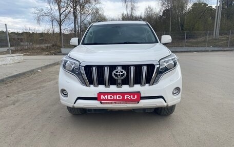 Toyota Land Cruiser Prado 150 рестайлинг 2, 2015 год, 2 850 000 рублей, 5 фотография