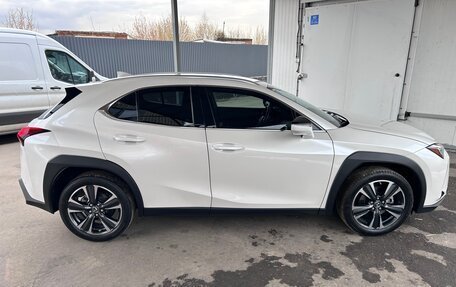 Lexus UX I, 2022 год, 3 970 000 рублей, 3 фотография