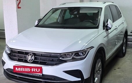 Volkswagen Tiguan II, 2020 год, 3 190 000 рублей, 18 фотография