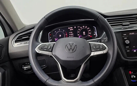 Volkswagen Tiguan II, 2024 год, 3 300 000 рублей, 13 фотография