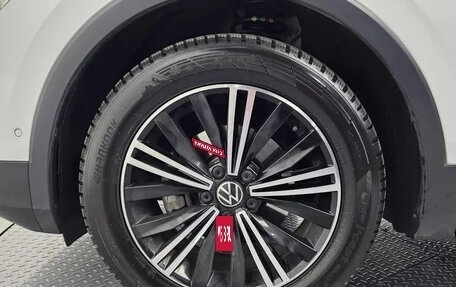 Volkswagen Tiguan II, 2024 год, 3 300 000 рублей, 5 фотография
