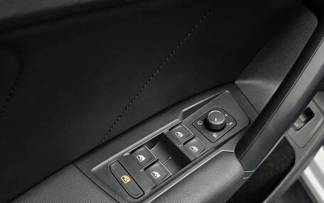 Volkswagen Tiguan II, 2024 год, 3 300 000 рублей, 19 фотография