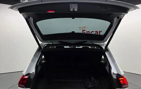 Volkswagen Tiguan II, 2024 год, 3 300 000 рублей, 20 фотография