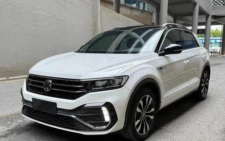 Volkswagen T-Roc I, 2021 год, 1 480 000 рублей, 1 фотография