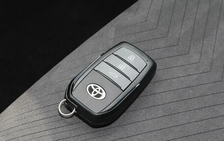 Toyota Camry, 2025 год, 3 380 000 рублей, 26 фотография