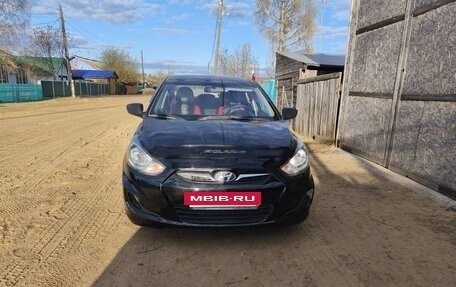 Hyundai Solaris II рестайлинг, 2013 год, 700 000 рублей, 3 фотография