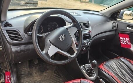 Hyundai Solaris II рестайлинг, 2013 год, 700 000 рублей, 11 фотография