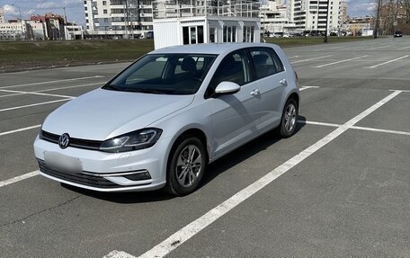 Volkswagen Golf VII, 2018 год, 1 990 000 рублей, 5 фотография