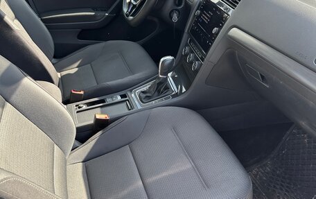 Volkswagen Golf VII, 2018 год, 1 990 000 рублей, 9 фотография