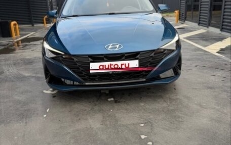 Hyundai Elantra, 2023 год, 1 950 000 рублей, 9 фотография