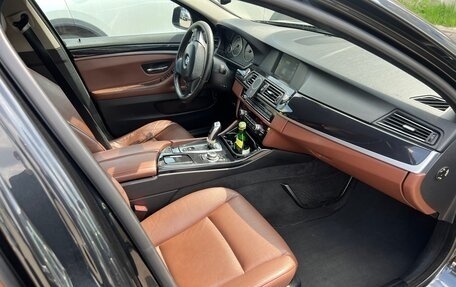 BMW 5 серия, 2011 год, 1 590 000 рублей, 6 фотография