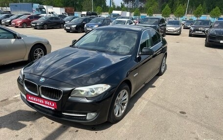 BMW 5 серия, 2011 год, 1 590 000 рублей, 3 фотография