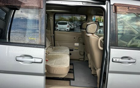 Nissan Serena II, 2002 год, 649 999 рублей, 19 фотография
