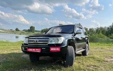 Toyota Land Cruiser 100 рестайлинг 2, 2007 год, 1 998 000 рублей, 12 фотография