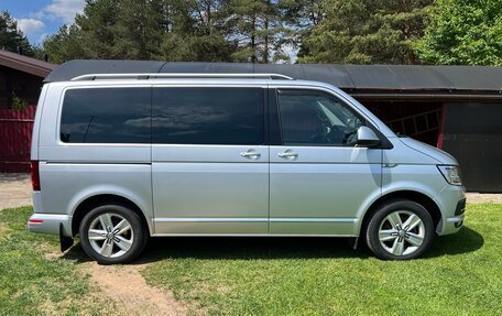 Volkswagen Multivan T6 рестайлинг, 2019 год, 4 500 000 рублей, 6 фотография