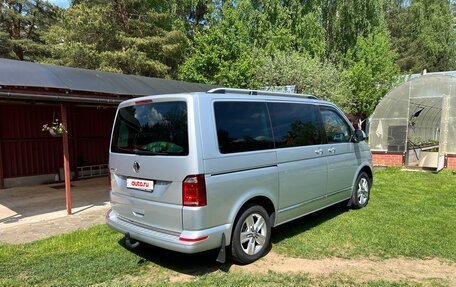 Volkswagen Multivan T6 рестайлинг, 2019 год, 4 500 000 рублей, 7 фотография
