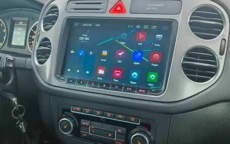 Volkswagen Tiguan I, 2010 год, 800 000 рублей, 11 фотография