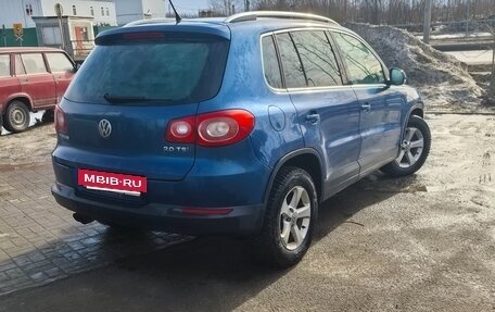 Volkswagen Tiguan I, 2010 год, 800 000 рублей, 3 фотография