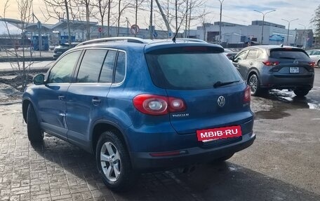 Volkswagen Tiguan I, 2010 год, 800 000 рублей, 2 фотография