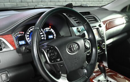 Toyota Camry, 2013 год, 1 940 000 рублей, 13 фотография