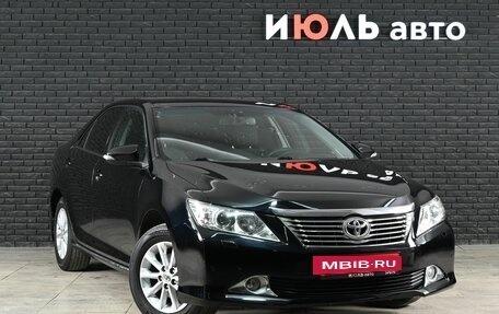 Toyota Camry, 2013 год, 1 940 000 рублей, 3 фотография