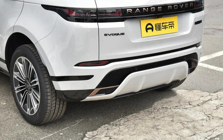 Land Rover Range Rover Evoque II, 2024 год, 5 000 000 рублей, 14 фотография