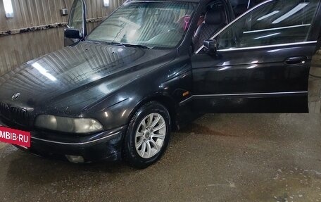 BMW 5 серия, 2000 год, 550 000 рублей, 3 фотография