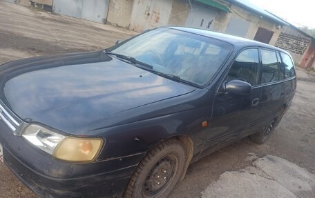 Toyota Caldina, 1999 год, 230 000 рублей, 2 фотография