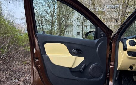 Renault Logan II, 2017 год, 670 000 рублей, 13 фотография