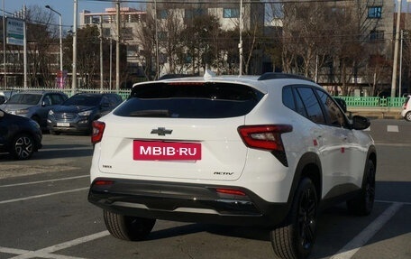 Chevrolet Trax, 2023 год, 1 670 000 рублей, 4 фотография