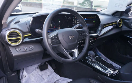 Chevrolet Trax, 2023 год, 1 670 000 рублей, 6 фотография
