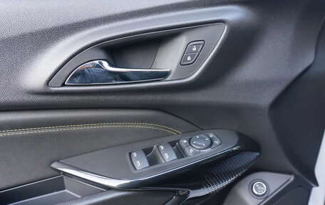 Chevrolet Trax, 2023 год, 1 670 000 рублей, 7 фотография