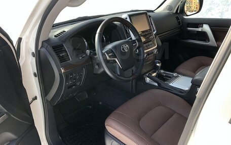 Toyota Land Cruiser 200, 2016 год, 8 900 000 рублей, 9 фотография