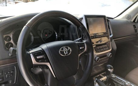 Toyota Land Cruiser 200, 2016 год, 8 900 000 рублей, 10 фотография
