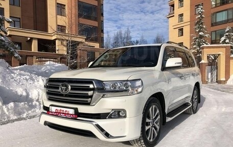 Toyota Land Cruiser 200, 2016 год, 8 900 000 рублей, 4 фотография