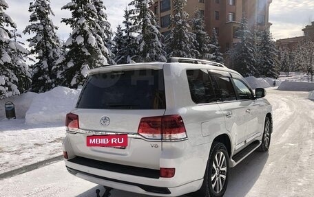 Toyota Land Cruiser 200, 2016 год, 8 900 000 рублей, 5 фотография