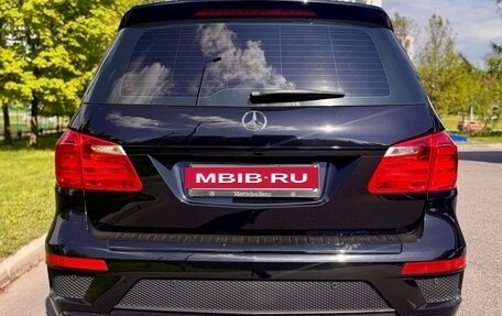 Mercedes-Benz GL-Класс, 2015 год, 4 000 000 рублей, 5 фотография