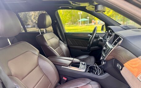 Mercedes-Benz GL-Класс, 2015 год, 4 000 000 рублей, 9 фотография