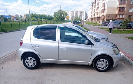 Toyota Vitz, 2001 год, 260 000 рублей, 3 фотография