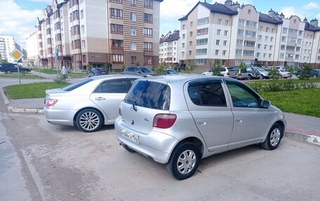 Toyota Vitz, 2001 год, 260 000 рублей, 4 фотография