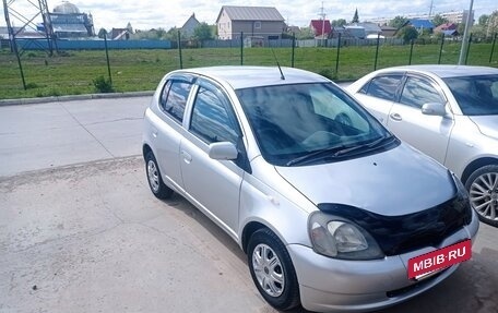 Toyota Vitz, 2001 год, 260 000 рублей, 2 фотография