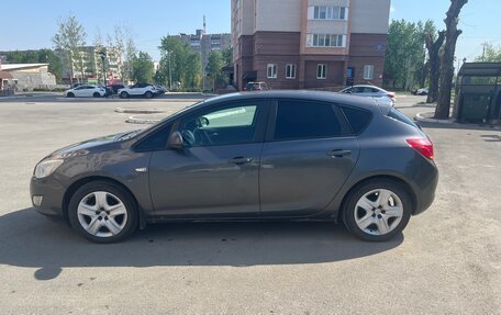 Opel Astra J, 2011 год, 630 000 рублей, 4 фотография